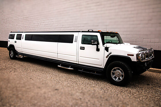 white hummer exterior